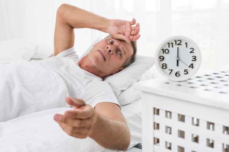 5 Ways to Treat Sleep Problems as You Age